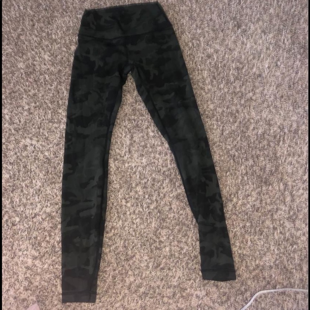 Lulu lemon Camo leggings